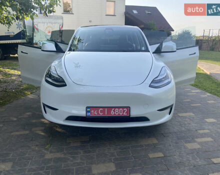 Белый Тесла Model Y, объемом двигателя 0 л и пробегом 58 тыс. км за 24000 $, фото 35 на Automoto.ua