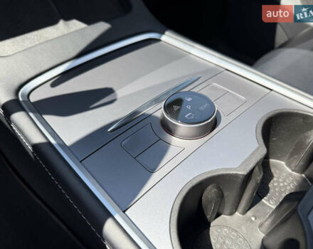 Білий Тесла Model Y, об'ємом двигуна 0 л та пробігом 90 тис. км за 31000 $, фото 13 на Automoto.ua