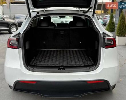 Тесла Model Y 2022 в Ровно на Automoto.ua Белый Тесла Model Y, объемом двигателя 0 л и пробегом 83 тыс. км за 22500 $, фото 21 на Automoto.ua