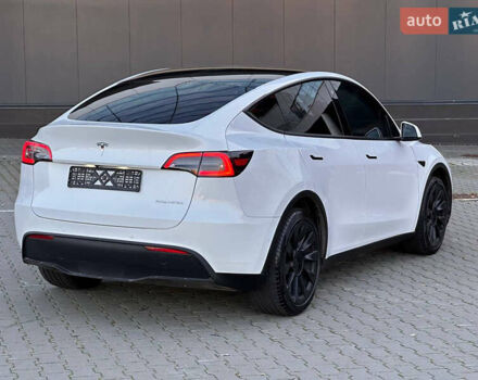 Белый Тесла Model Y, объемом двигателя 0 л и пробегом 47 тыс. км за 24900 $, фото 5 на Automoto.ua
