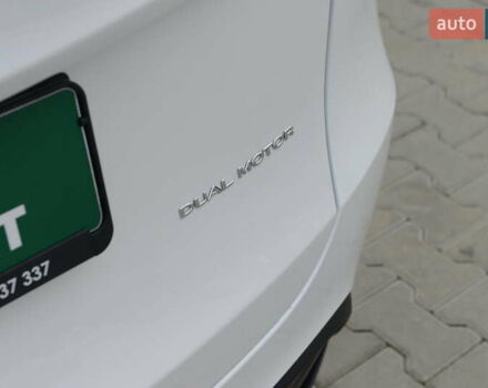 Тесла Model Y 2022 у Мукачеве на Automoto.ua Білий Тесла Model Y, об'ємом двигуна 0 л та пробігом 17 тис. км за 46500 $, фото 6 на Automoto.ua