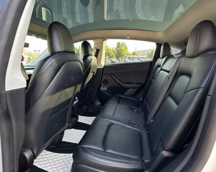 Тесла Model Y 2022 в Львове на Automoto.ua Белый Тесла Model Y, объемом двигателя 0 л и пробегом 60 тыс. км за 25500 $, фото 7 на Automoto.ua