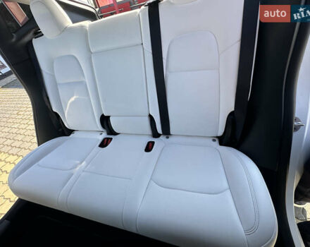 Белый Тесла Model Y, объемом двигателя 0 л и пробегом 55 тыс. км за 36800 $, фото 12 на Automoto.ua