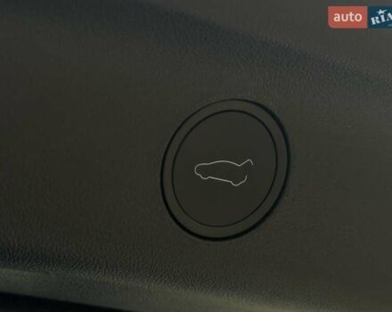 Белый Тесла Model Y, объемом двигателя 0 л и пробегом 42 тыс. км за 26999 $, фото 16 на Automoto.ua