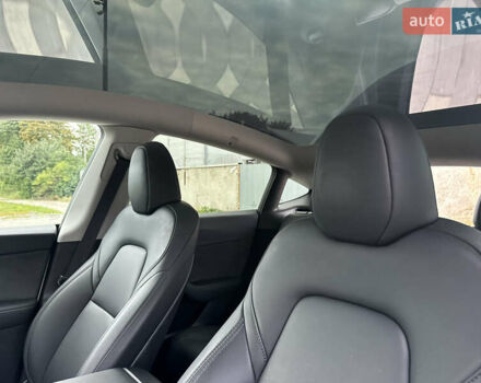 Белый Тесла Model Y, объемом двигателя 0 л и пробегом 29 тыс. км за 29900 $, фото 24 на Automoto.ua