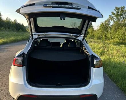 Белый Тесла Model Y, объемом двигателя 0 л и пробегом 1 тыс. км за 33500 $, фото 9 на Automoto.ua