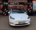 Белый Тесла Model Y, объемом двигателя 0 л и пробегом 33 тыс. км за 28900 $, фото 1 на Automoto.ua