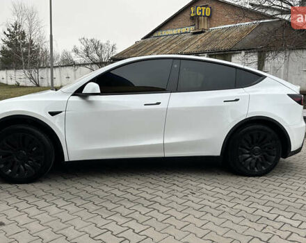 Белый Тесла Model Y, объемом двигателя 0 л и пробегом 25 тыс. км за 26800 $, фото 3 на Automoto.ua