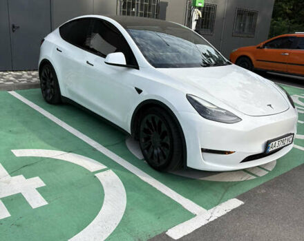 Белый Тесла Model Y, объемом двигателя 0 л и пробегом 50 тыс. км за 31000 $, фото 3 на Automoto.ua