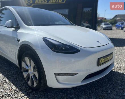 Білий Тесла Model Y, об'ємом двигуна 0 л та пробігом 34 тис. км за 36000 $, фото 6 на Automoto.ua