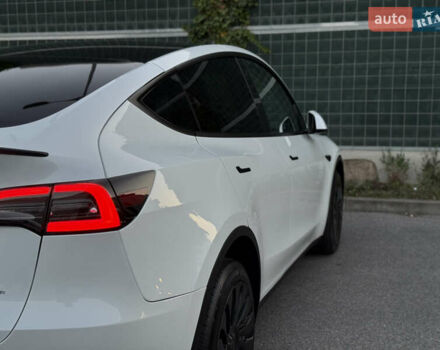 Белый Тесла Model Y, объемом двигателя 0 л и пробегом 18 тыс. км за 29600 $, фото 68 на Automoto.ua