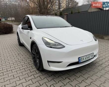 Білий Тесла Model Y, об'ємом двигуна 0 л та пробігом 25 тис. км за 29900 $, фото 2 на Automoto.ua