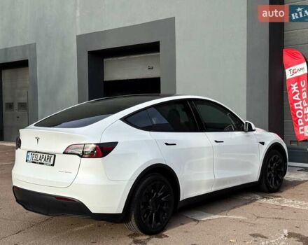 Белый Тесла Model Y, объемом двигателя 0 л и пробегом 89 тыс. км за 30999 $, фото 9 на Automoto.ua