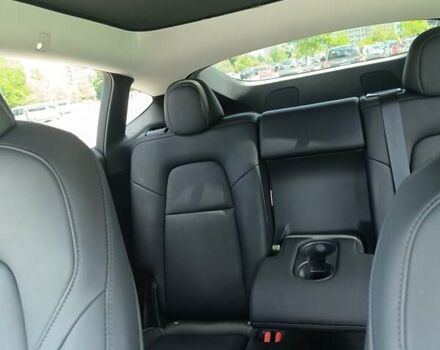 Белый Тесла Model Y, объемом двигателя 0 л и пробегом 42 тыс. км за 25990 $, фото 10 на Automoto.ua