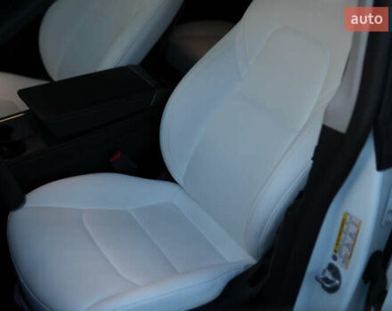 Білий Тесла Model Y, об'ємом двигуна 0 л та пробігом 48 тис. км за 34300 $, фото 22 на Automoto.ua