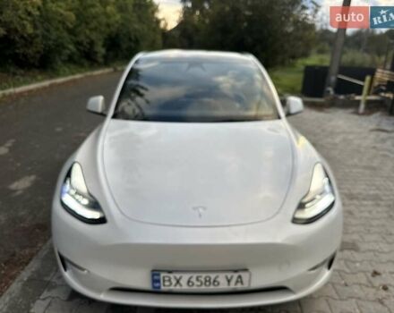 Белый Тесла Model Y, объемом двигателя 0 л и пробегом 62 тыс. км за 24999 $, фото 7 на Automoto.ua