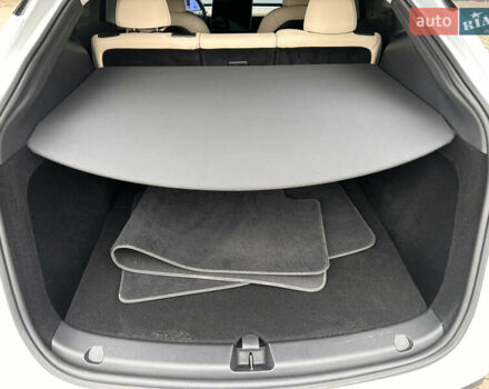 Белый Тесла Model Y, объемом двигателя 0 л и пробегом 41 тыс. км за 29900 $, фото 27 на Automoto.ua