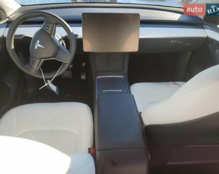 Белый Тесла Model Y, объемом двигателя 0 л и пробегом 25 тыс. км за 13000 $, фото 7 на Automoto.ua