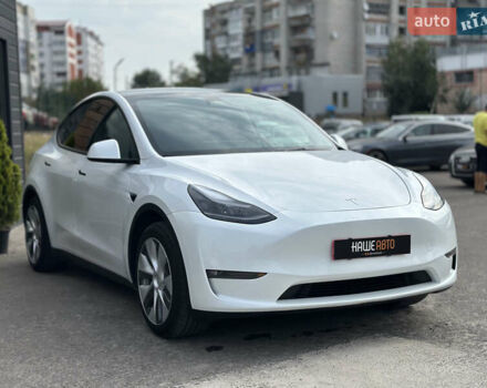 Білий Тесла Model Y, об'ємом двигуна 0 л та пробігом 47 тис. км за 26500 $, фото 7 на Automoto.ua