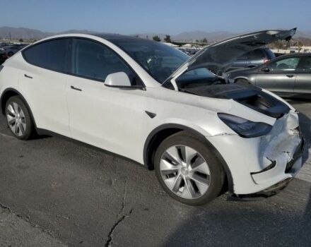 Белый Тесла Model Y, объемом двигателя 0 л и пробегом 29 тыс. км за 20300 $, фото 2 на Automoto.ua