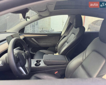 Білий Тесла Model Y, об'ємом двигуна 0 л та пробігом 156 тис. км за 17500 $, фото 8 на Automoto.ua