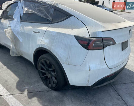 Белый Тесла Model Y, объемом двигателя 0 л и пробегом 22 тыс. км за 29500 $, фото 25 на Automoto.ua