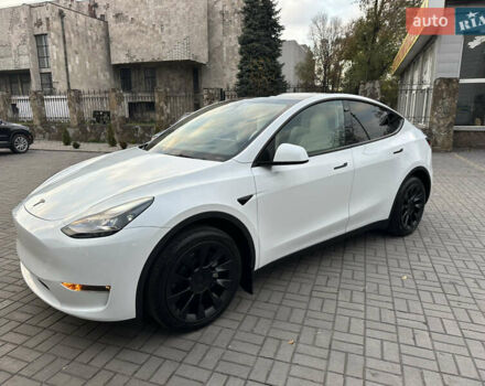 Белый Тесла Model Y, объемом двигателя 0 л и пробегом 35 тыс. км за 29500 $, фото 10 на Automoto.ua