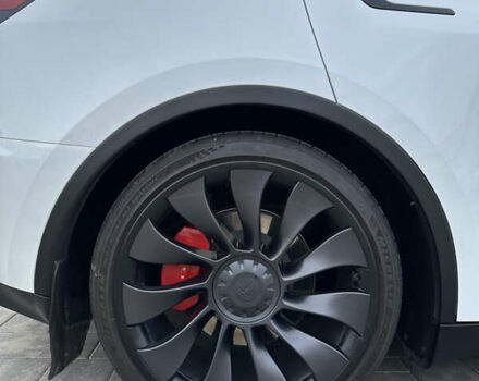 Белый Тесла Model Y, объемом двигателя 0 л и пробегом 24 тыс. км за 32000 $, фото 26 на Automoto.ua