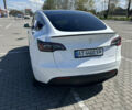 Белый Тесла Model Y, объемом двигателя 0 л и пробегом 32 тыс. км за 27199 $, фото 30 на Automoto.ua