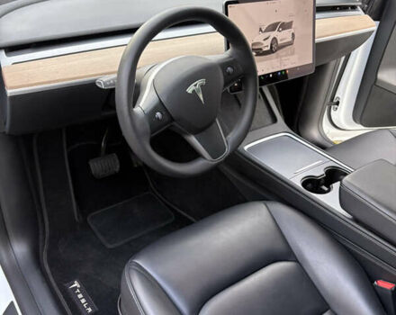 Білий Тесла Model Y, об'ємом двигуна 0 л та пробігом 31 тис. км за 24400 $, фото 12 на Automoto.ua