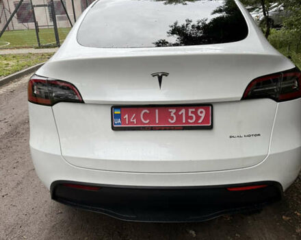 Білий Тесла Model Y, об'ємом двигуна 0 л та пробігом 27 тис. км за 27500 $, фото 2 на Automoto.ua