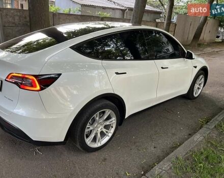 Белый Тесла Model Y, объемом двигателя 0 л и пробегом 33 тыс. км за 29800 $, фото 6 на Automoto.ua