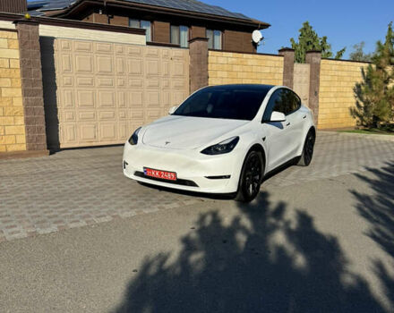 Белый Тесла Model Y, объемом двигателя 0 л и пробегом 57 тыс. км за 26500 $, фото 1 на Automoto.ua