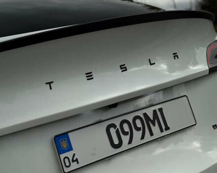 Білий Тесла Model Y, об'ємом двигуна 0 л та пробігом 52 тис. км за 32000 $, фото 17 на Automoto.ua