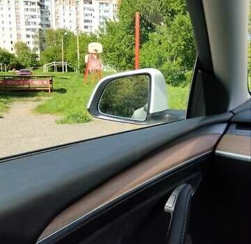 Белый Тесла Model Y, объемом двигателя 0 л и пробегом 1 тыс. км за 38000 $, фото 35 на Automoto.ua