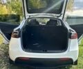 Тесла Model Y 2023 в Тернополе на Automoto.ua Белый Тесла Model Y, объемом двигателя 0 л и пробегом 44 тыс. км за 28700 $, фото 23 на Automoto.ua