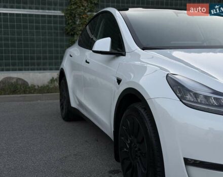 Белый Тесла Model Y, объемом двигателя 0 л и пробегом 18 тыс. км за 29600 $, фото 15 на Automoto.ua