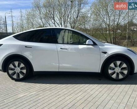 Белый Тесла Model Y, объемом двигателя 0 л и пробегом 37 тыс. км за 27900 $, фото 4 на Automoto.ua