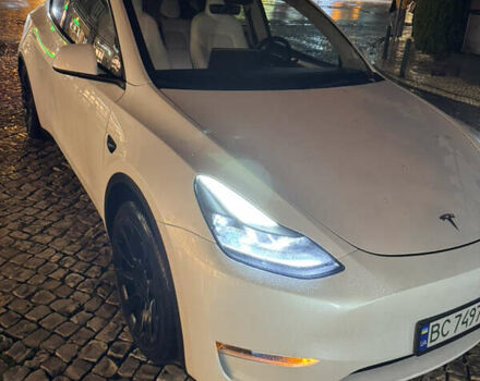 Белый Тесла Model Y, объемом двигателя 0 л и пробегом 35 тыс. км за 28800 $, фото 13 на Automoto.ua