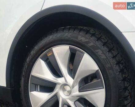 Белый Тесла Model Y, объемом двигателя 0 л и пробегом 39 тыс. км за 26800 $, фото 12 на Automoto.ua