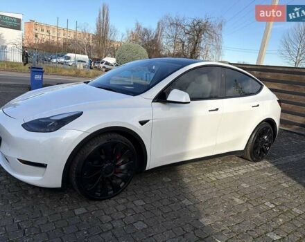 Белый Тесла Model Y, объемом двигателя 0 л и пробегом 47 тыс. км за 32500 $, фото 2 на Automoto.ua