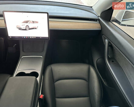 Белый Тесла Model Y, объемом двигателя 0 л и пробегом 36 тыс. км за 25500 $, фото 8 на Automoto.ua