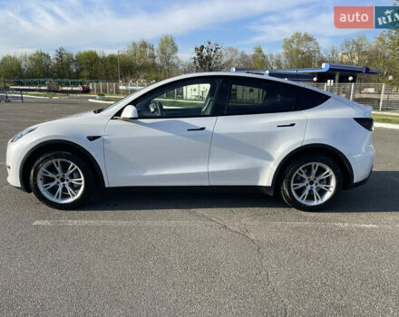 Белый Тесла Model Y, объемом двигателя 0 л и пробегом 22 тыс. км за 31500 $, фото 3 на Automoto.ua