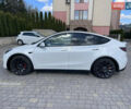 Белый Тесла Model Y, объемом двигателя 0 л и пробегом 20 тыс. км за 25200 $, фото 2 на Automoto.ua