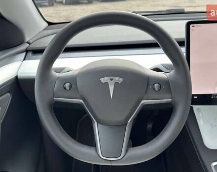 Белый Тесла Model Y, объемом двигателя 0 л и пробегом 34 тыс. км за 27500 $, фото 17 на Automoto.ua