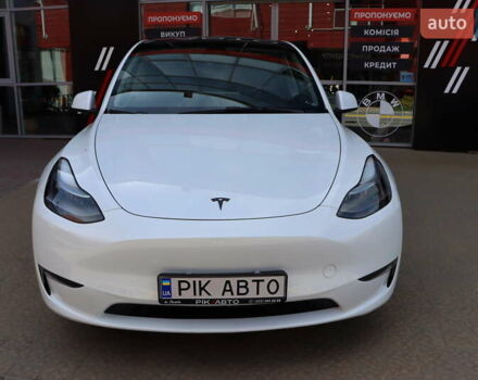 Белый Тесла Model Y, объемом двигателя 0 л и пробегом 33 тыс. км за 28900 $, фото 5 на Automoto.ua