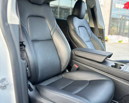 Белый Тесла Model Y, объемом двигателя 0 л и пробегом 40 тыс. км за 28000 $, фото 44 на Automoto.ua