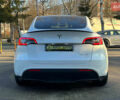 Білий Тесла Model Y, об'ємом двигуна 0 л та пробігом 73 тис. км за 27750 $, фото 5 на Automoto.ua