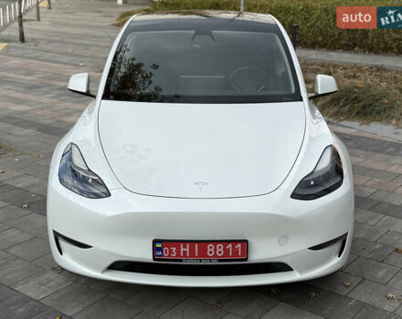 Белый Тесла Model Y, объемом двигателя 0 л и пробегом 25 тыс. км за 32500 $, фото 6 на Automoto.ua