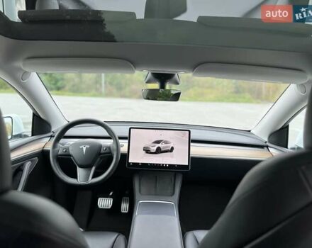 Белый Тесла Model Y, объемом двигателя 0 л и пробегом 24 тыс. км за 32800 $, фото 12 на Automoto.ua
